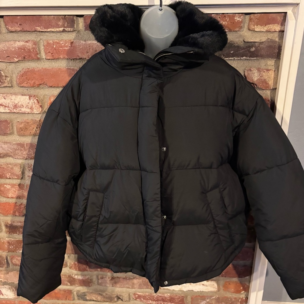 Abercrombie & Fitch Black Puffer Jacket